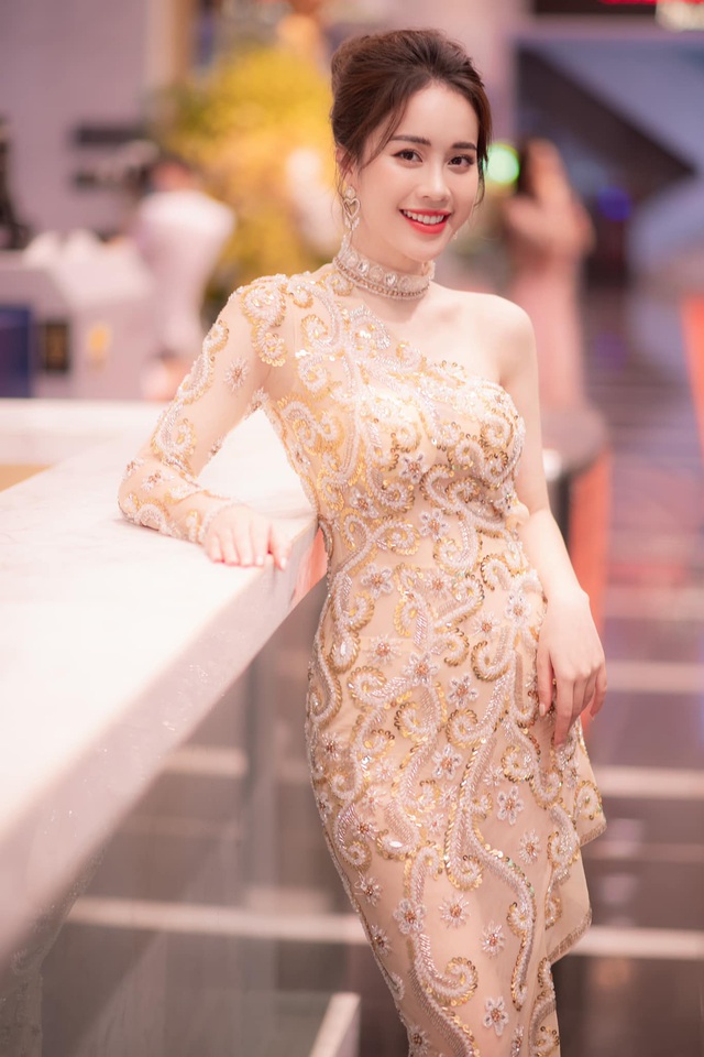 MC Bữa trưa vui vẻ gây chú ý khi thi Hoa hậu Việt Nam 2020 - Ảnh 2.