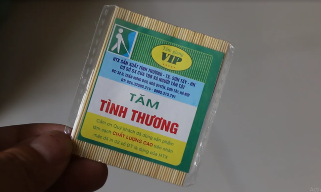 Mạo danh từ thiện, thổi giá gói tăm 2.000 đồng lên hàng chục lần giữa Hà Nội - Ảnh 3.