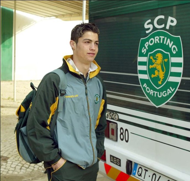 Ronaldo được đặt tên cho học viện bóng đá trẻ Sporting Lisbon - Ảnh 1.