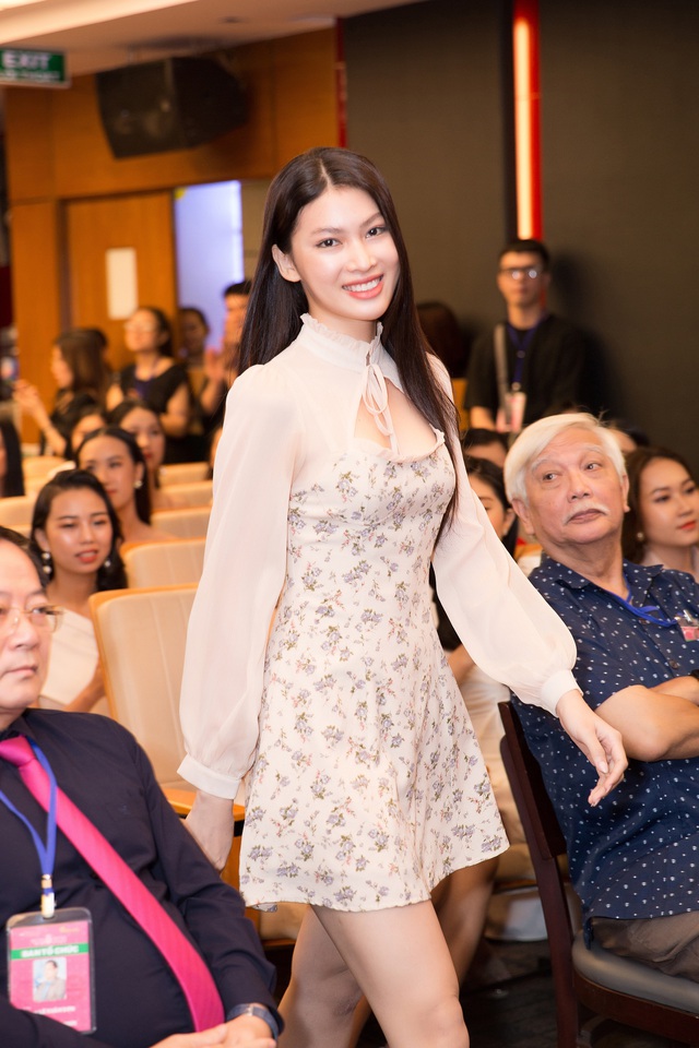30 cô gái đầu tiên lọt vào Bán kết Hoa hậu Việt Nam 2020 - Ảnh 6.