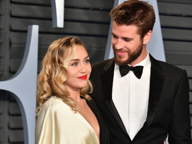 Bạn gái mới của Liam Hemsworth không lo ngại về Miley Cyrus - Ảnh 2.