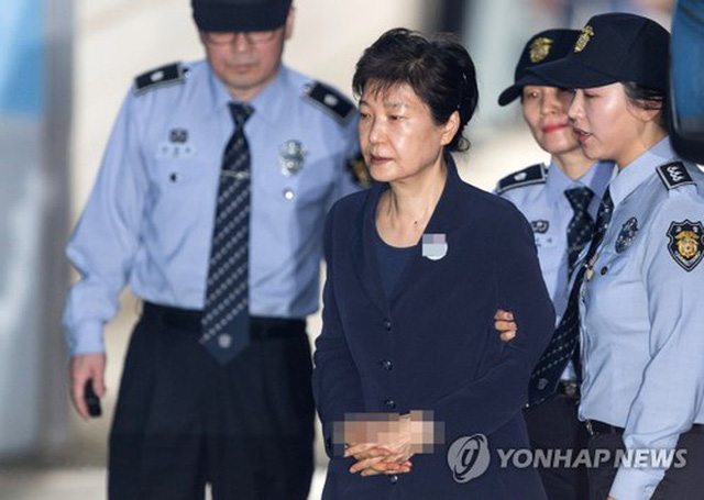 Tòa án Hàn Quốc y án 20 năm tù với cựu Tổng thống Park Geun-hye - Ảnh 1.