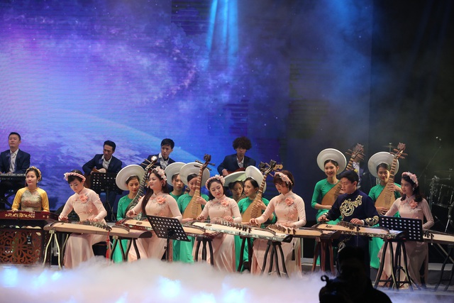 Nhà hát Ca múa nhạc Việt Nam vinh dự đón nhận danh hiệu Anh hùng Lao động thời kỳ đổi mới - Ảnh 17.