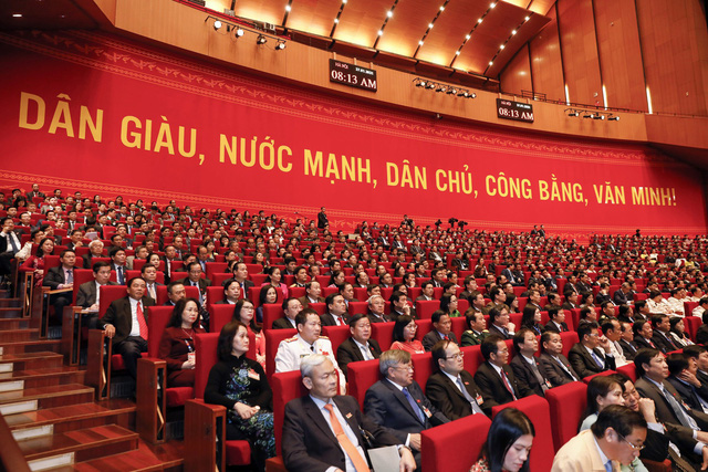 Thủ tướng Nguyễn Xuân Phúc điều hành thảo luận dự thảo Văn kiện trình Đại hội XIII - Ảnh 1.