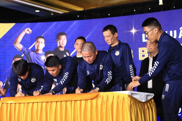 CLB Hà Nội đặt mục tiêu hat-trick danh hiệu ở mùa giải 2021 - Ảnh 5.