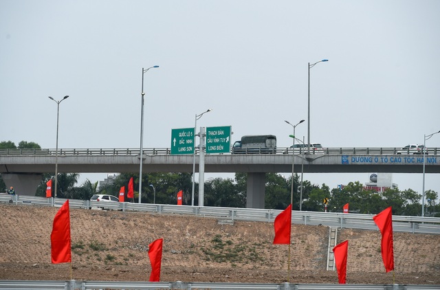 Khánh thành nút giao 400 tỷ đồng nối đường vành đai 3 với cao tốc Hà Nội - Hải Phòng - Ảnh 4.