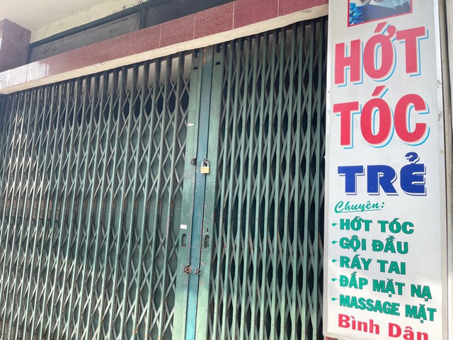 Tiệm sửa xe ở TP Hồ Chí Minh bỏ túi vài triệu đồng trong buổi sáng đầu tiên mở cửa - Ảnh 3.