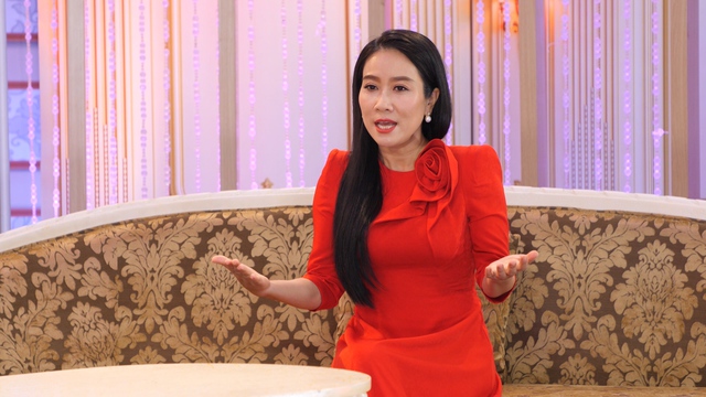 NSƯT Vân Khánh kể chuyện “ma cũ bắt nạt ma mới” khi vào Nam lập nghiệp - Ảnh 2.