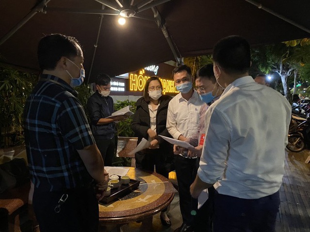 Quảng Ninh: Vi phạm chống dịch, 3 Chủ tịch phường bị đình chỉ nhiệm vụ - Ảnh 2.