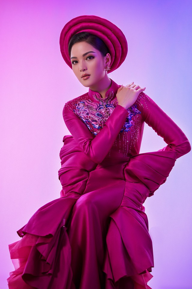 Đại diện Việt Nam xuất hiện tại Miss Earth 2021 với trang phục áo dài - Ảnh 3.