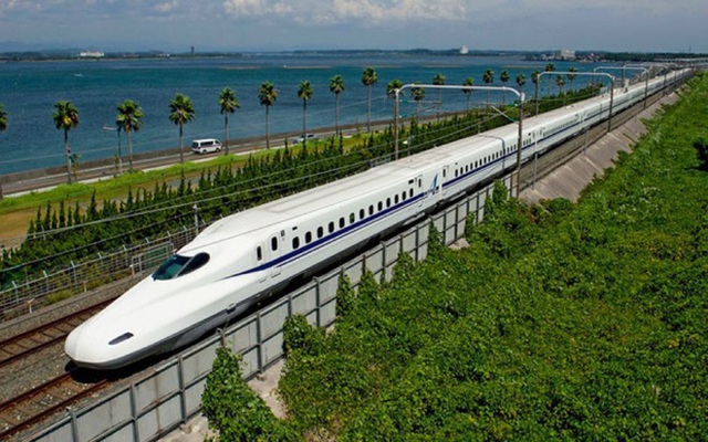 Chính phủ ưu tiên hoàn thành 2 đoạn đường sắt tốc độ cao Bắc - Nam - Ảnh 1.