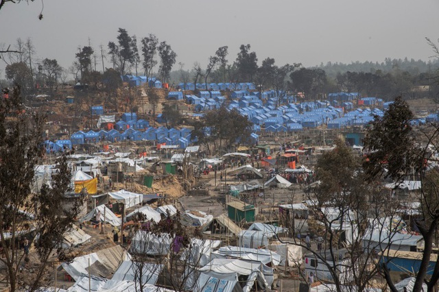 Tấn công băng đảng có vũ trang ở trại tị nạn Rohingya, ít nhất 6 người tử vong - Ảnh 1.