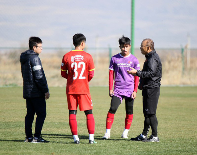 ĐT U23 Việt Nam chia quân đấu tập, HLV Park Hang-seo hài lòng về sự nỗ lực của các học trò - Ảnh 5.