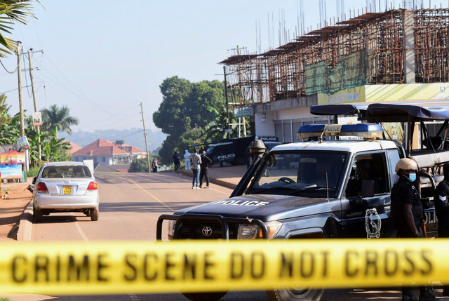 Nổ bom khiến ít nhất một người tử vong tại nhà hàng ở thủ đô Ugandan - Ảnh 2.
