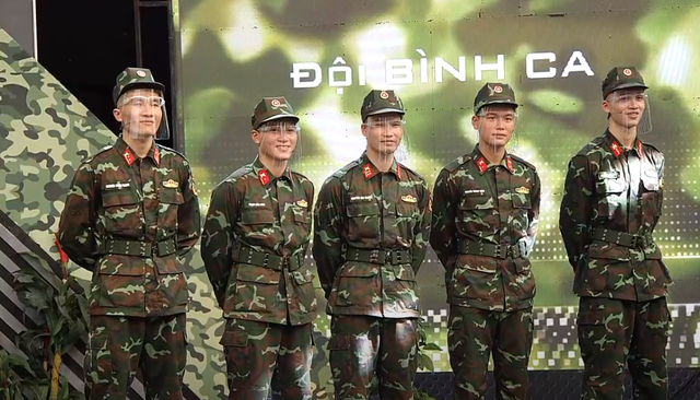 NSƯT Chí Trung thể hiện giọng ca trên sân khấu Chúng tôi chiến sĩ - Ảnh 2.