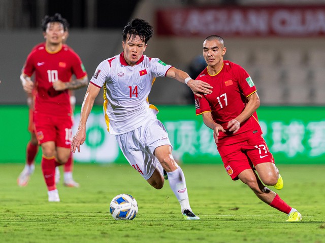 HLV Park Hang-seo nhận lỗi sau thất bại 2-3 trước tuyển Trung Quốc - Ảnh 2.