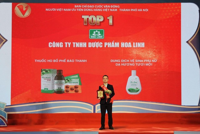 Dạ Hương nhận giải thưởng “TOP 1 Hàng Việt Nam được người tiêu dùng yêu thích” năm 2021 - Ảnh 1.