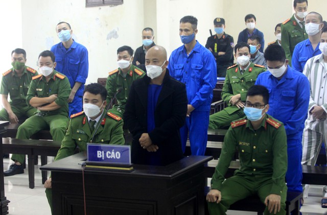 Đường “Nhuệ” lĩnh án 15 năm tù, nhóm ăn chặn dịch vụ hoả táng tại Thái Bình nhận tổng án 81 năm tù - Ảnh 1.