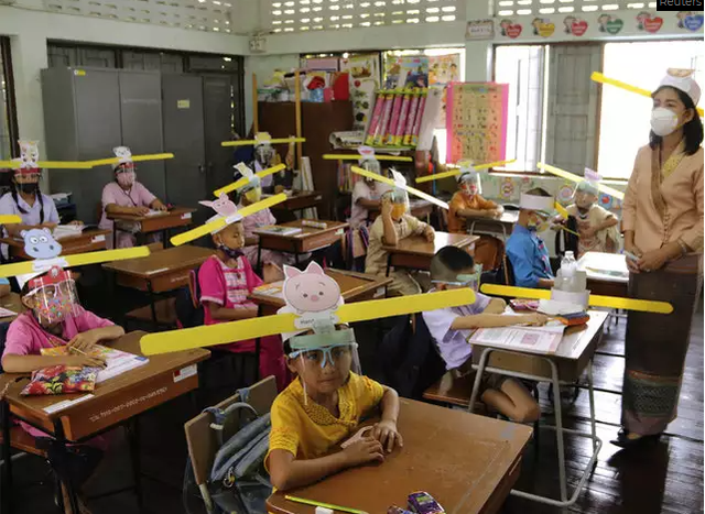 Mở cửa trường học trở lại, Thái Lan đảm bảo an toàn cho học sinh và giáo viên - Ảnh 1.