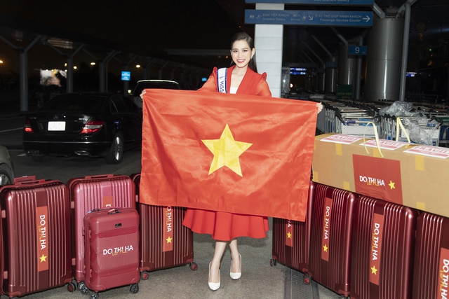Hoa hậu Đỗ Hà bật khóc tại sân bay ngày lên đường thi Miss World 2021 - Ảnh 2.