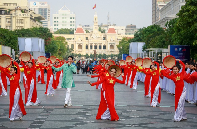 Việt Nam: Những thành tựu trên hành trình bình đẳng dân tộc và bình đẳng giới - Ảnh 1.