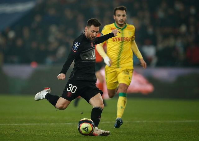 Messi có bàn thắng đầu tiên ở Ligue 1 - Ảnh 3.