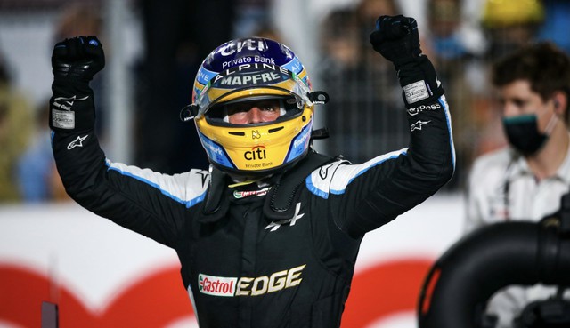 Lewis Hamilton có chiến thắng ấn tượng tại GP Qatar - Ảnh 4.