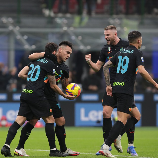 Inter Milan xuất sắc cắt mạch bất bại của Napoli - Ảnh 6.