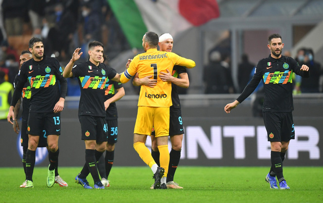 Inter Milan xuất sắc cắt mạch bất bại của Napoli - Ảnh 3.