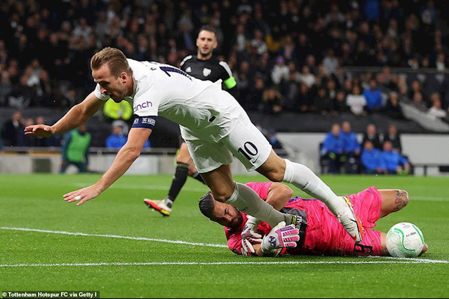 Tottenham và AS Roma hướng đến chiến thắng ở UEFA Conference League - Ảnh 2.