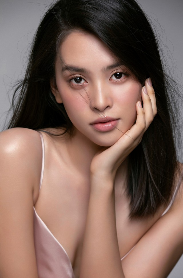 Cận cảnh gương mặt đẹp hoàn hảo của lịch sử Hoa hậu Việt Nam - Ảnh 4.