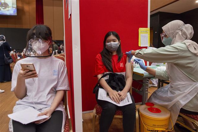Thế giới ghi nhận 249,5 triệu ca nhiễm COVID-19, ca mắc mới tại Lào giảm còn 3 con số - Ảnh 1.
