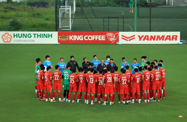 ĐT Việt Nam hứng khởi tập luyện trong ngày HLV trưởng Park Hang-seo trở lại - Ảnh 1.