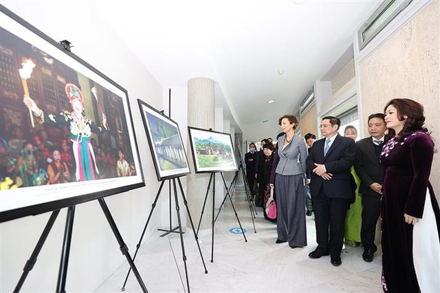 Thủ tướng Phạm Minh Chính thăm và làm việc tại Trụ sở UNESCO - Ảnh 1.