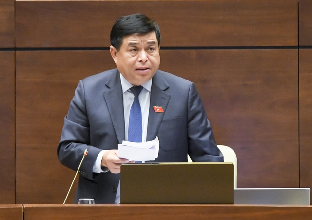 Bộ trưởng Nguyễn Chí Dũng nêu 3 bài học sâu sắc trong chống dịch COVID-19 - Ảnh 1.