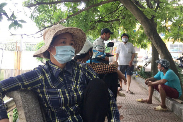 Gần 450.000 lao động tự do ở Hà Nội đã được hỗ trợ an sinh - Ảnh 1.