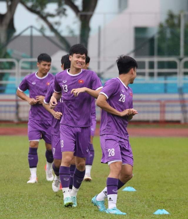 ĐT Việt Nam sẵn sàng cho trận đấu với ĐT Malaysia - Ảnh 2.