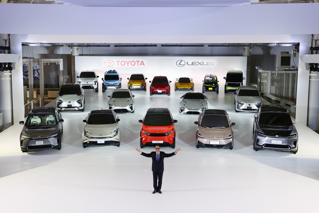 Toyota “rót” 70 tỷ USD phát triển xe điện - Ảnh 1.