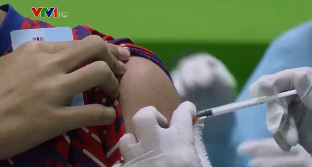 Thái Lan phê chuẩn tiêm vaccine Pfizer cho trẻ 5-11 tuổi - Ảnh 1.