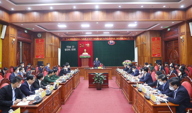 Thủ tướng: Quảng Bình cần tận dụng tiềm năng khác biệt, cơ hội nổi trội để phát triển - Ảnh 1.