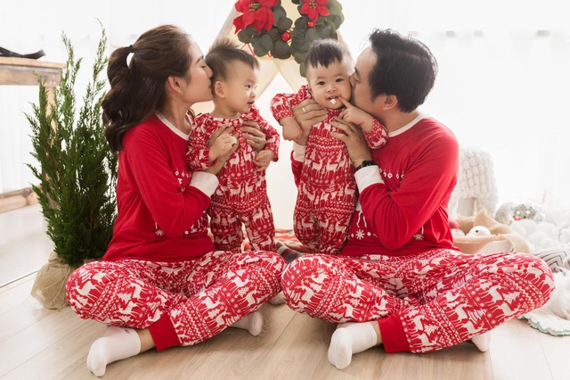 Sao Việt đón Giáng Sinh ấm áp bên gia đình - Ảnh 10.