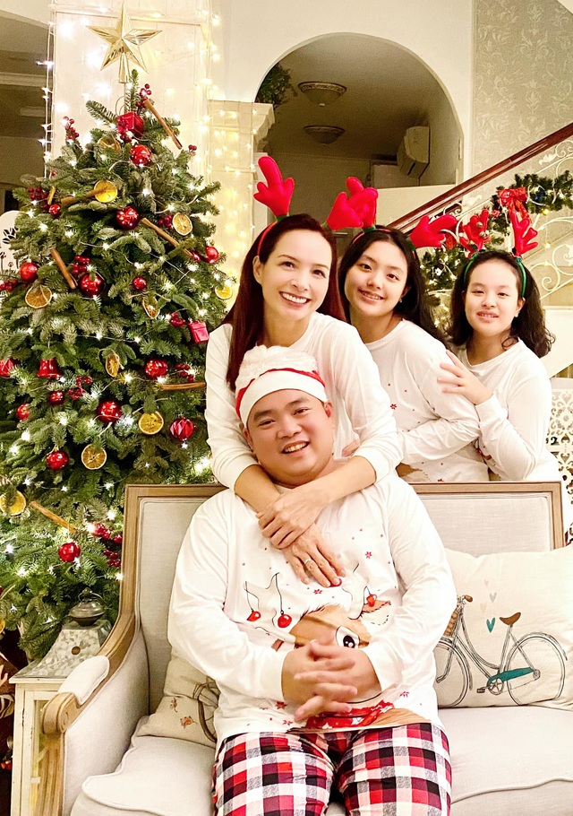 Sao Việt đón Giáng Sinh ấm áp bên gia đình - Ảnh 6.