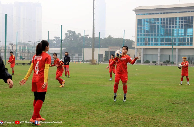 HLV Mai Đức Chung: Chuyến tập huấn sẽ giúp đội hoàn thiện và sẵn sàng cho VCK Cúp bóng đá Nữ châu Á 2022 - Ảnh 3.