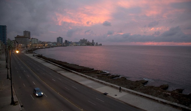 Cuba mở cửa đường biển đón du khách - Ảnh 1.