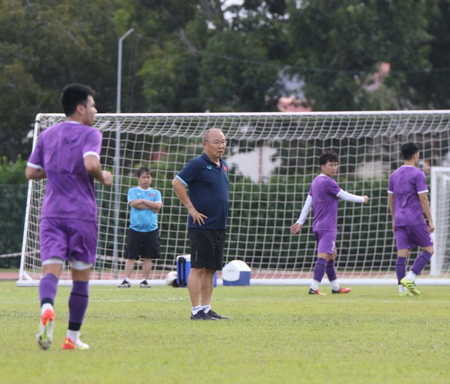 AFF Cup 2020 | ĐT Việt Nam trở lại sân tập, chuẩn bị cho mục tiêu kế tiếp vòng bảng - Ảnh 2.
