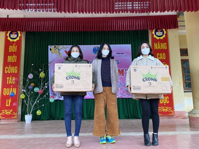 Tết ấm cho em đến với hơn 2.000 học sinh vùng cao tỉnh Tuyên Quang - Ảnh 4.