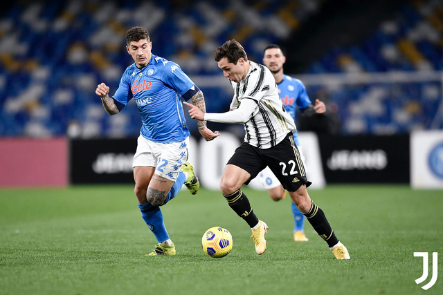 Napoli 1-0 Juventus: Napoli rút ngắn khoảng cách với Juve - Ảnh 3.