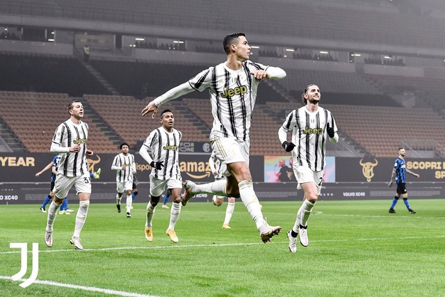 Juventus 2-1 Inter Milan: Ronaldo lập cú đúp, Juve chiếm lợi thế bán kết Cúp Quốc gia Italia - Ảnh 1.