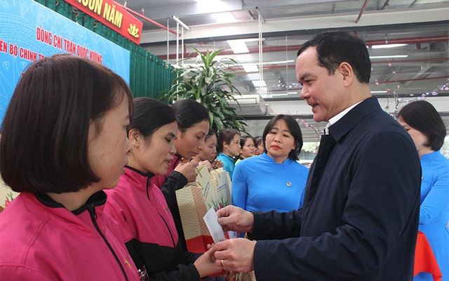 Tổng Liên đoàn Lao động Việt Nam kêu gọi người lao động cân nhắc kỹ việc về quê ăn Tết - Ảnh 1.