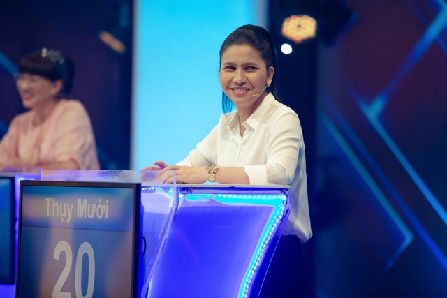 Hoa hậu Diễm Hương khiến khán giả bất ngờ khi thắng Phương Dung, Thụy Mười trong gameshow kiến thức - Ảnh 2.